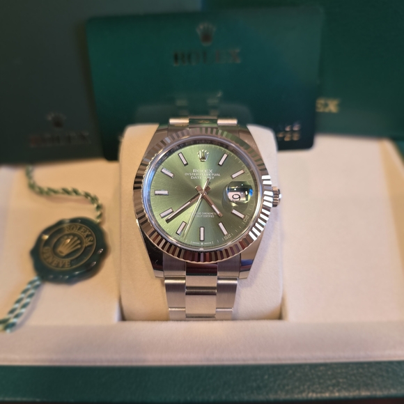 NEW 2025 UNWORN Rolex Datejust 41mm Mint Green Dial 126334 - Picture 1 of 9